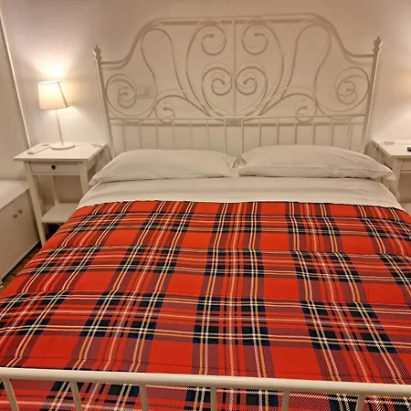 فندق مبيت وإفطار Da Nonna Lucia 3*
