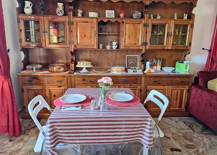 Da Nonna Lucia לינה וארוחת בוקר Roccascalegna